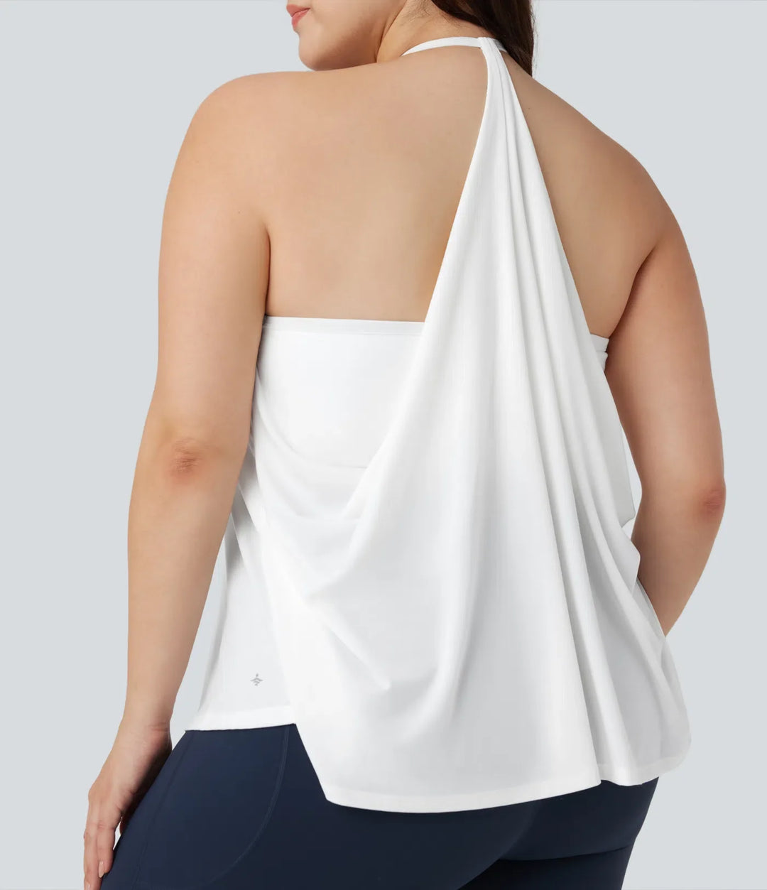Plusstorlek SoftlyZero Airy halterneck draperad InstantCool sporttopp för yoga