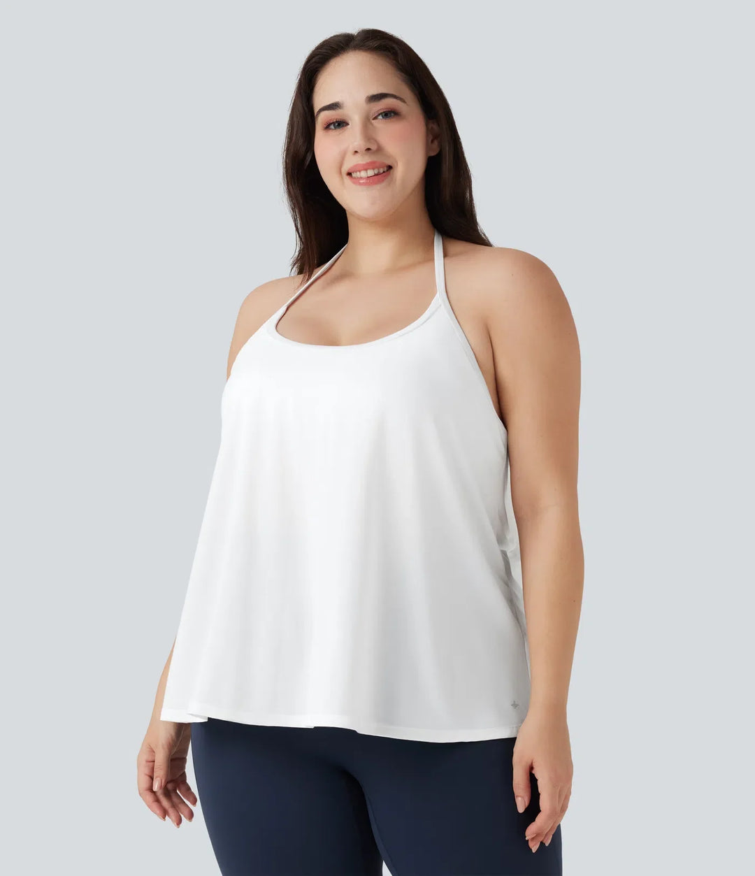 Plusstorlek SoftlyZero Airy halterneck draperad InstantCool sporttopp för yoga