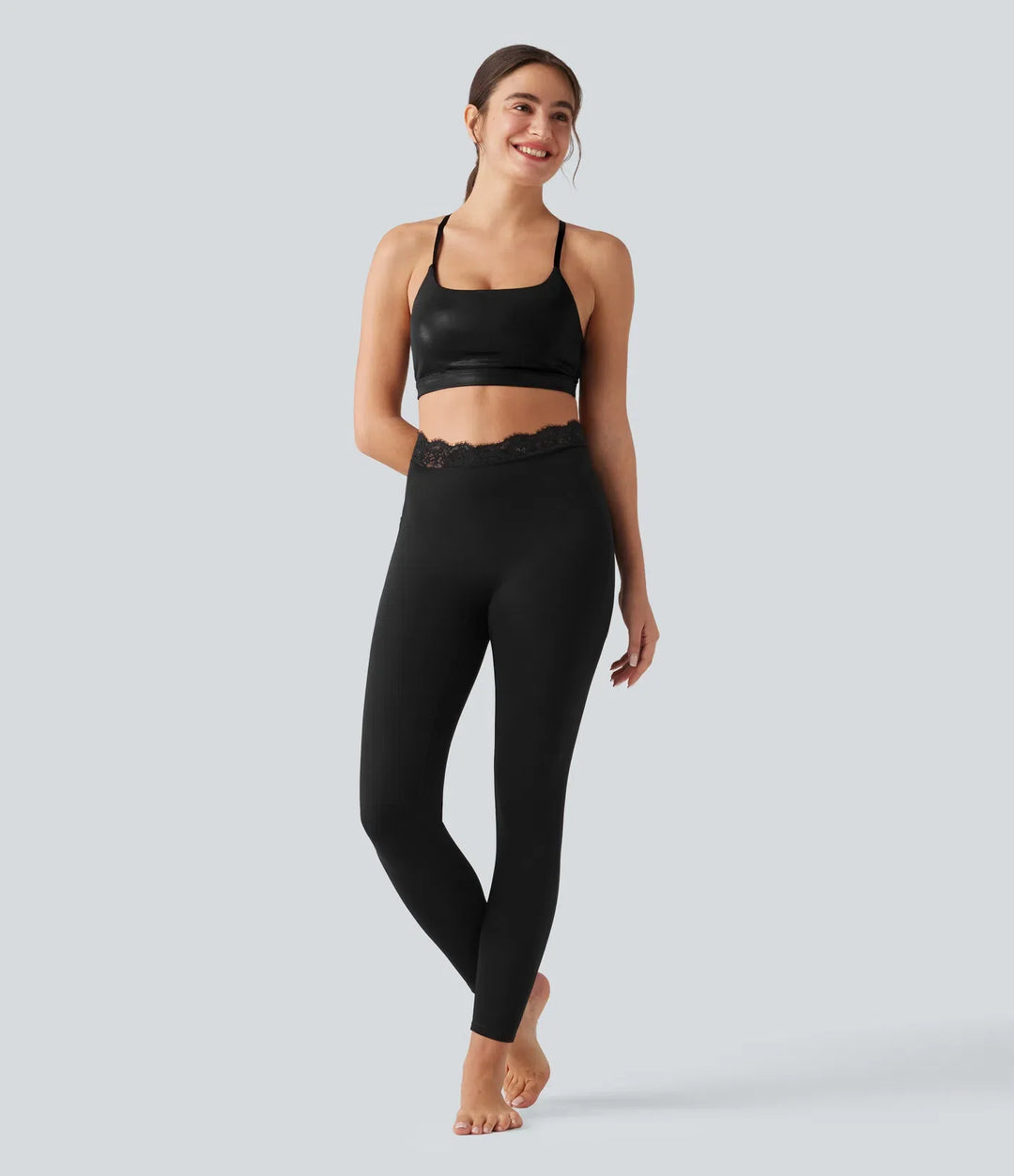 Halara UltraSculpt V-formad med hög midja kontrastspets yogaleggings med fickor