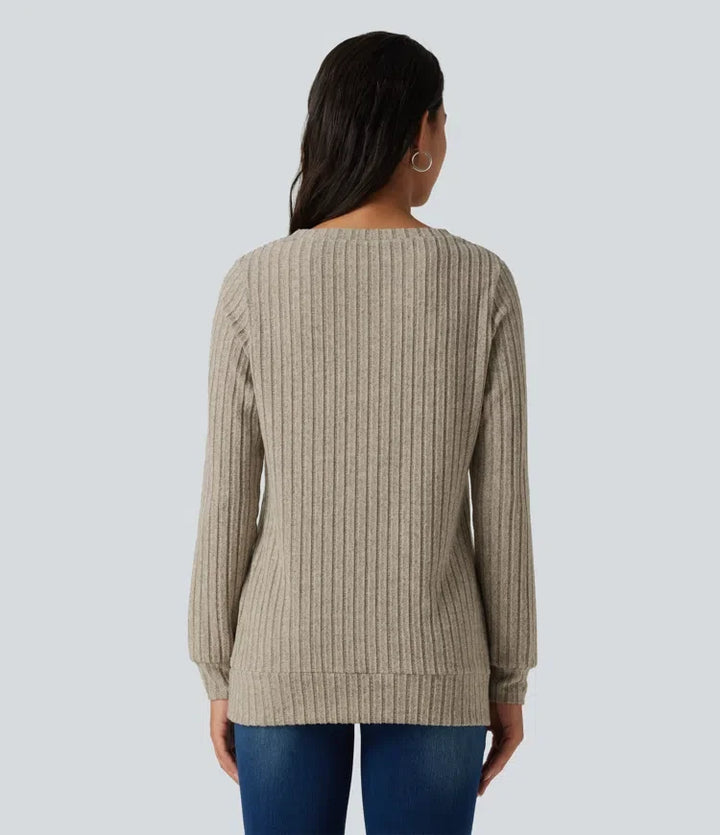 Ribbstickad V-ringad långärmad vardaglig T-shirt
