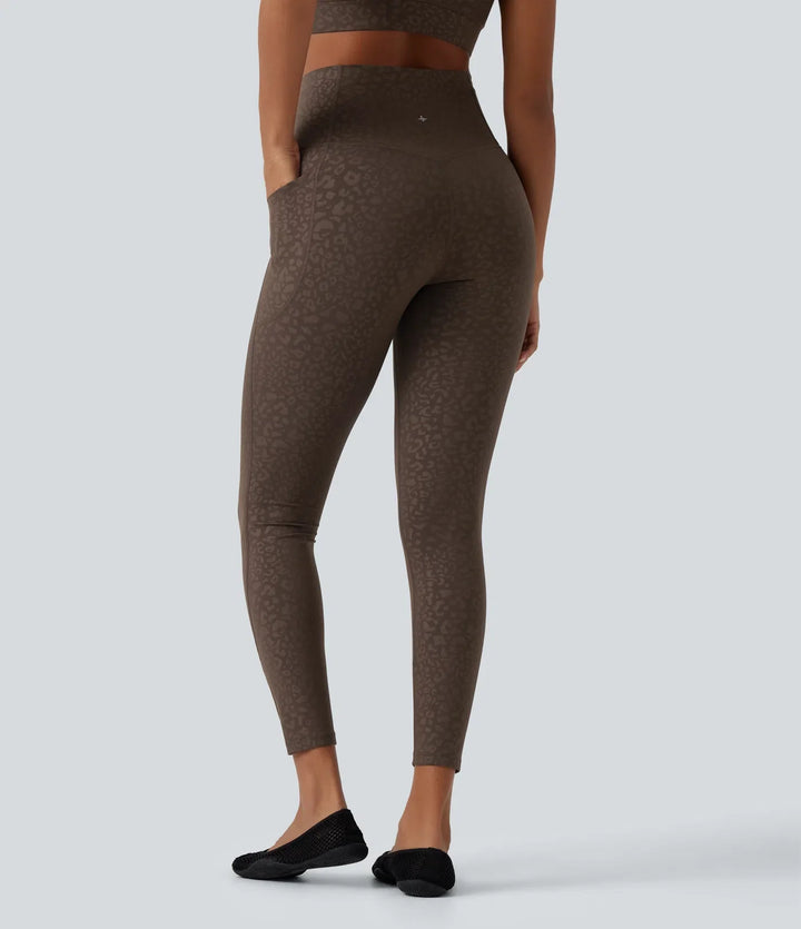 Halara UltraSculpt leopardmönstrad med hög midja och magkontroll yogaleggings med fickor