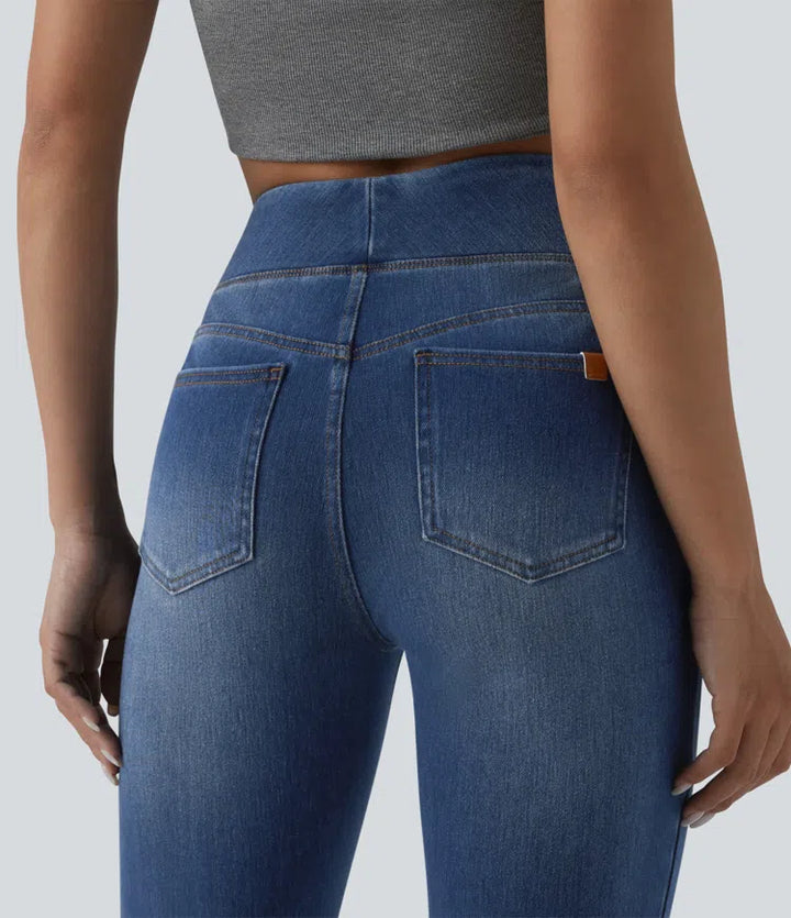 Halara Flex med hög midja och magkontroll för vardag utsvängd jeans med fickor