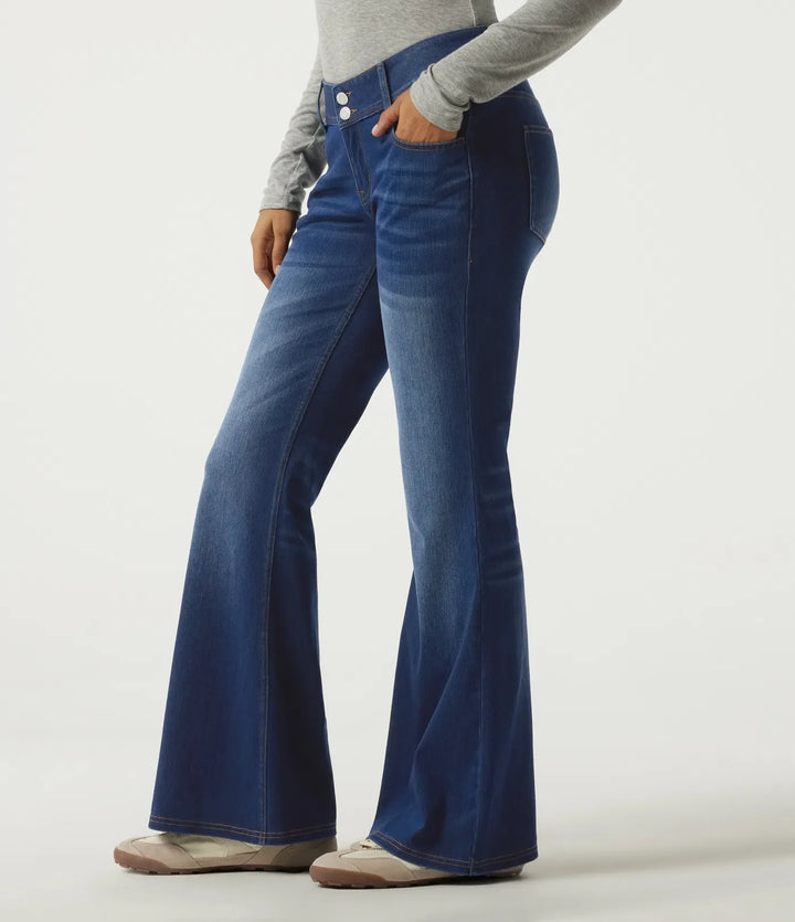 Lyckera Flex medelhög midja utsvängd vardagsjeans med fickor