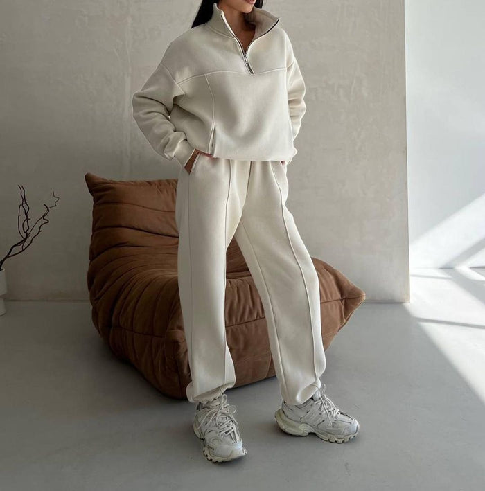 Ella | Fleeceset dam med halv dragkedja och joggers
