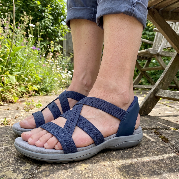 AVONELLE STICKAD CROSSOVER SANDALER