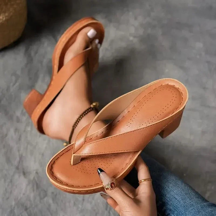 MAISIE MJUKA SANDALER MED AMBAND