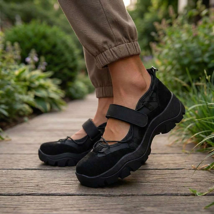 LOTTIE CHIC SANDALER MED KORSREMMAR