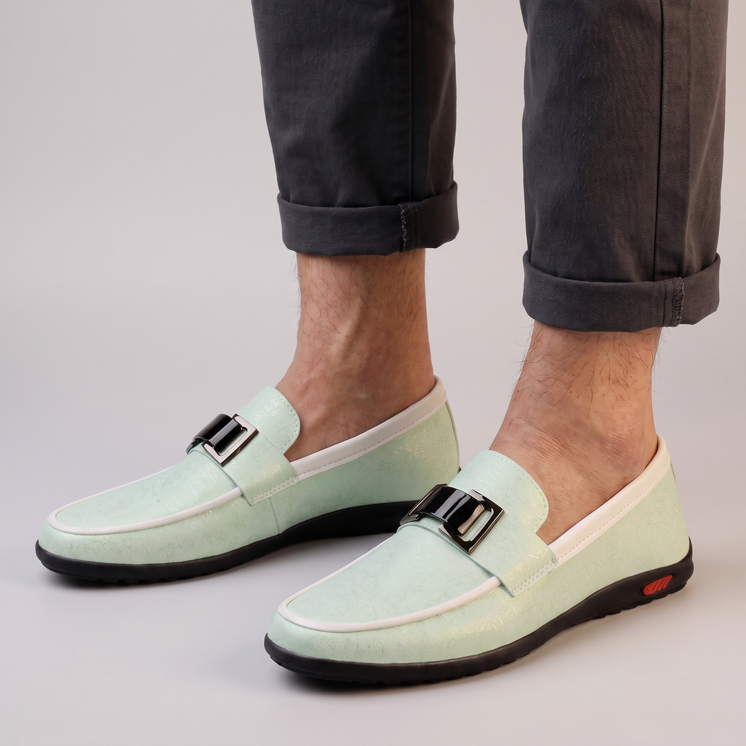 MIDHURST SLIP-ON SKOR MED SPÄNN
